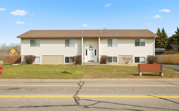 Pictures of Multifamily property located at 2269 11th Ave E, North Saint Paul, MN 55109 for sales - image #1