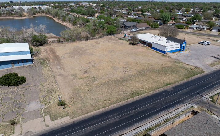 Pictures of Land property located at 2406 SW 45th Ave, Amarillo, TX 79110 for sales - image #1