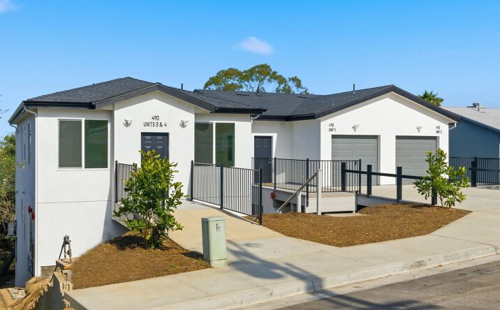 Pictures of Multifamily property located at 490 Lado De Loma Dr #1-4, Vista, CA 92083 for sales - image #1