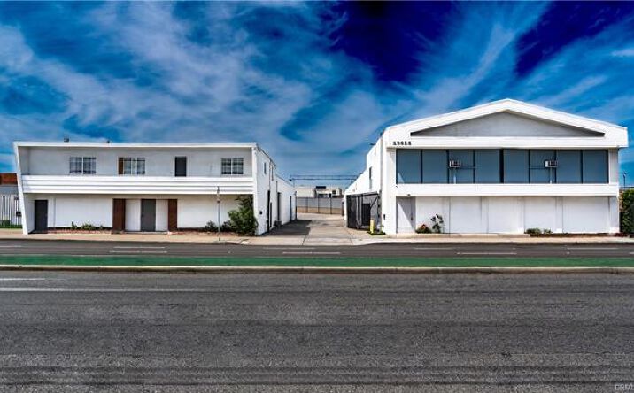 Pictures of Industrial property located at 13623 Crenshaw, Hawthorne, CA 90250 for sales - image #1