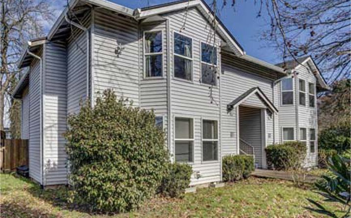 Pictures of Multifamily property located at 8913 SE Rhone St, Portland, OR 97266 for sales - image #1