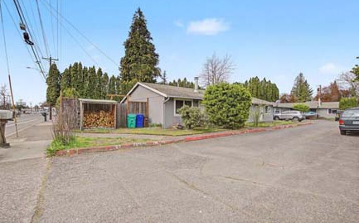 Pictures of Multifamily property located at 18635 SE Division St, Gresham, OR 97030 for sales - image #1