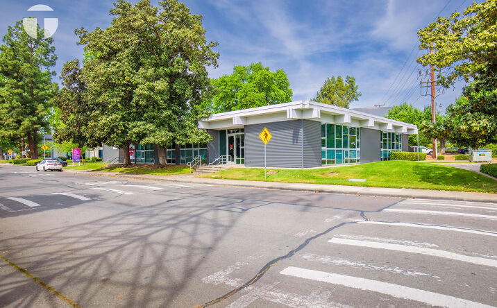 Pictures of Office property located at 109 Scripps Dr, Sacramento, CA 95825 for sales - image #1