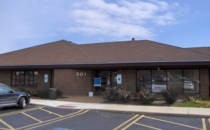 Pictures of Office property located at 501-517 Thornhill Drive, Carol Stream, IL 60188 for sales - image #1