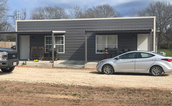 Pictures of Multifamily property located at 131 Pennock Ave, Bloomburg, TX 75556 for sales - image #1
