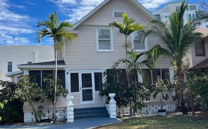 Pictures of Multifamily property located at 361 Lang Court North, St. Petersburg, FL 33701 for sales - image #1