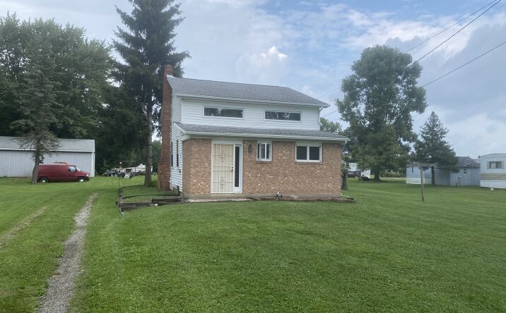 Pictures of Mobile Home Park property located at 102 Jean St, Yale, MI 48097 for sales - image #1