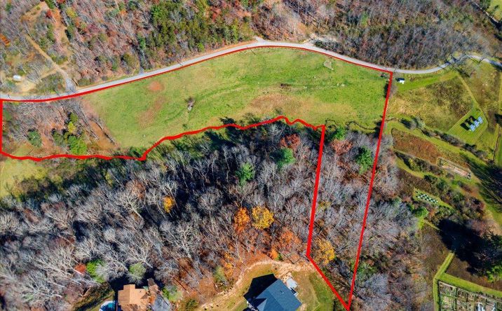 Pictures of Multifamily property located at 500 Bishop Road, Blacksburg, VA 24060 for sales - image #1