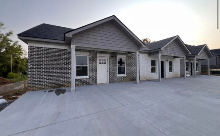 Pictures of Multifamily property located at 35 Dessert Ln, Ringgold, GA 30736 for sales - image #1