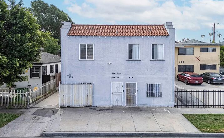 Pictures of Multifamily property located at 424 W 108th West, Los Angeles, CA 90061 for sales - image #1