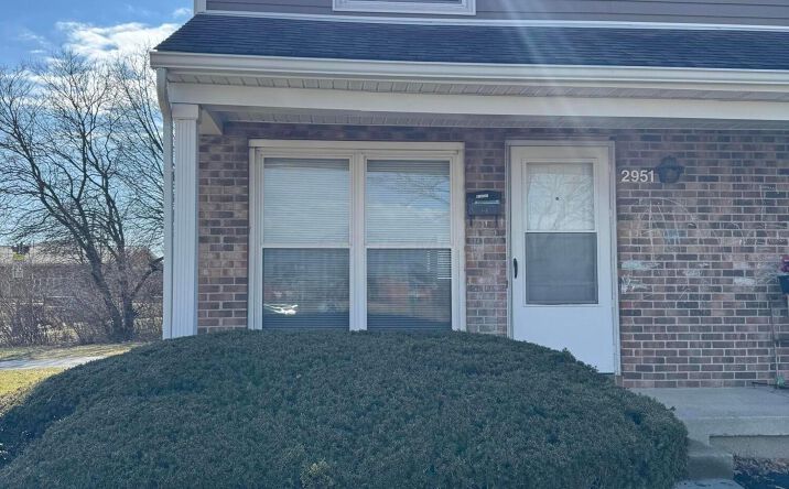 Pictures of Multifamily property located at 2951-2963 Southwest Boulevard, Grove City, OH 43123 for sales - image #1