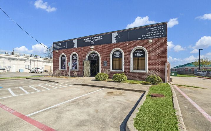 Pictures of Retail, Office, Mixed Use property located at 16920 Mathis Church Road, Houston, TX 77090 for sales - image #1