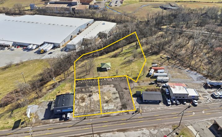 Pictures of Retail, Industrial, Mixed Use property located at 1008 North Main Street, Sweetwater, TN 37874 for sales - image #1