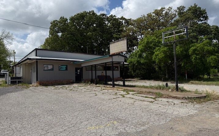 Pictures of Business for Sale property located at 1319 N 1st, Durant, OK 74701 for sales - image #1