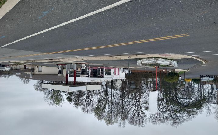 Pictures of Retail property located at 405 East Clements Bridge Road, Runnemede, NJ 08078 for sales - image #1