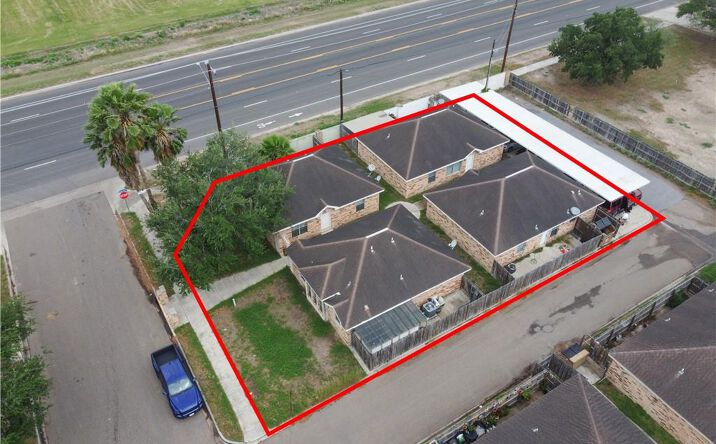 Pictures of Multifamily property located at 2123 Western Drive, Edinburg, TX 78539 for sales - image #1