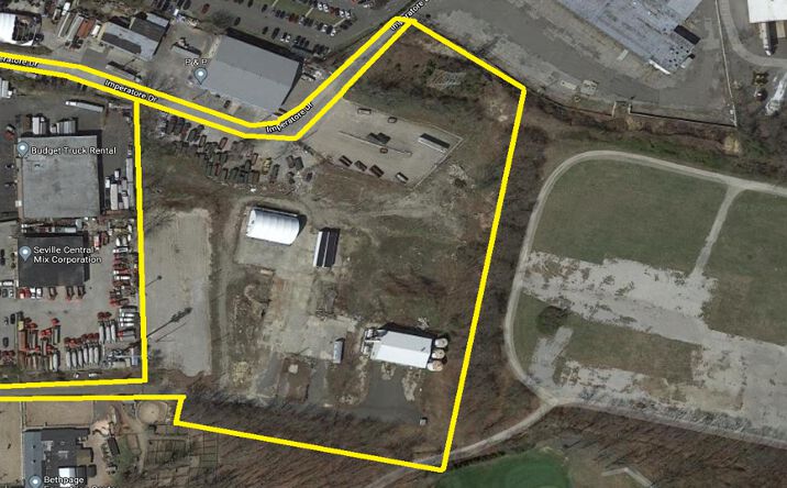 Pictures of Land property located at 501 Winding Rd, Old Bethpage, NY 11804 for sales - image #1