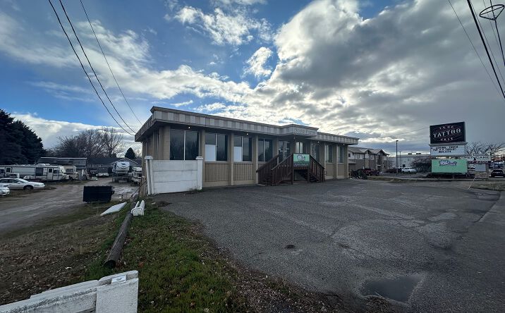 Pictures of Retail property located at 1235 East Fairview Avenue, Meridian, ID 83642 for sales - image #1