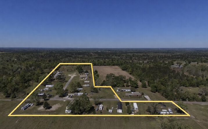 Pictures of Business for Sale, Land, Mobile Home Park property located at 5250 Johns Ln, Marianna, FL 32448 for sales - image #1