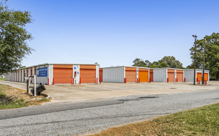 Pictures of Self Storage property located at 919 E Lincoln Rd, Ville Platte, LA 70586, 2010 E Main St, Ville Platte, LA 70586 for sales - image #1