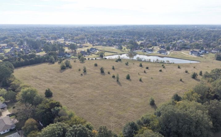 Pictures of Land property located at S Thomas St, Tupelo, MS 38801 for sales - image #1