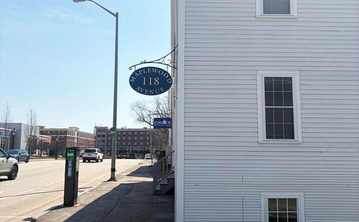 Pictures of Office property located at 118 Maplewood Avenue, Portsmouth, NH 03801 for sales - image #1