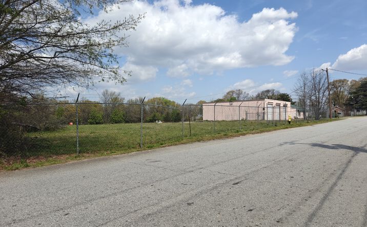 Pictures of Industrial property located at 106 Sandra Ave, Greenville, SC 29611 for sales - image #1