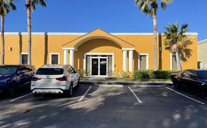 Pictures of Office property located at 3206 Parkside Center Cir, Tampa, FL 33619 for sales - image #1