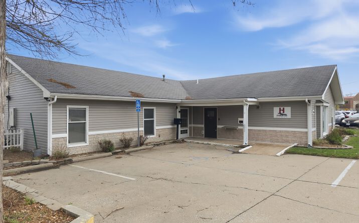 Pictures of Mixed Use property located at 201 E FOREST AVE COLUMBIA MO 65203-4302, COLUMBIA, MO 65203-4302 for sales - image #1