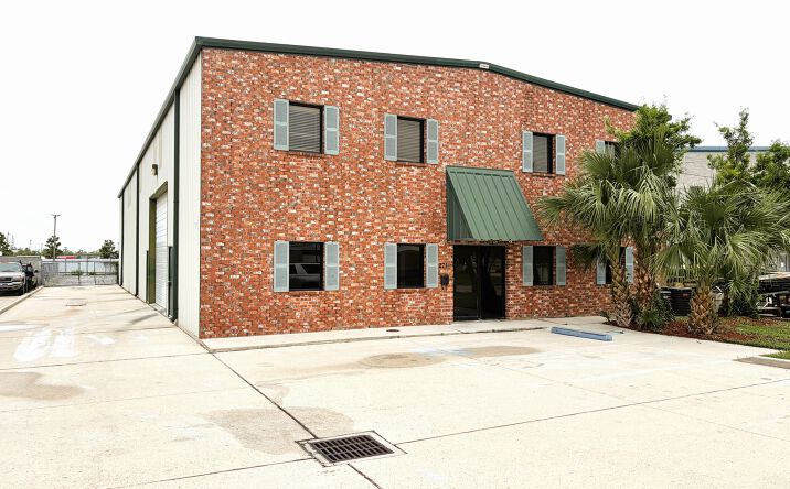 Pictures of Industrial property located at 2700 Crestview, Kenner, LA 70062 for sales - image #1