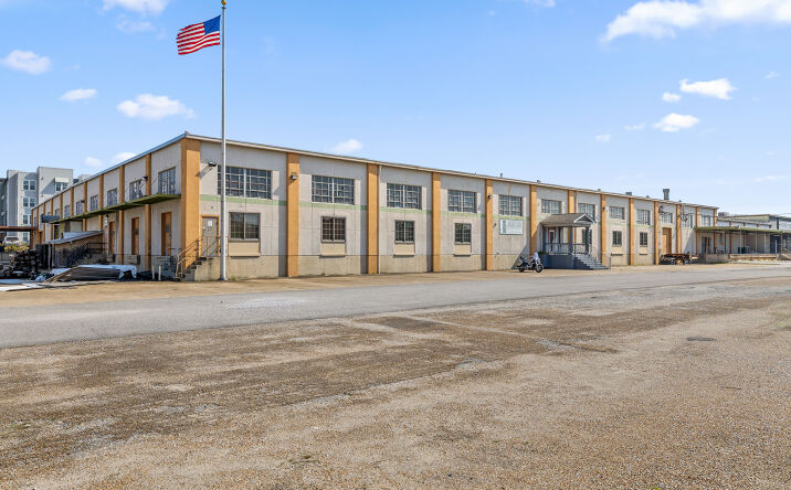Pictures of Industrial, Special Purpose, Retail property located at 405 E MAIN ST, CHATTANOOGA, TN 37408-1321 for sales - image #1