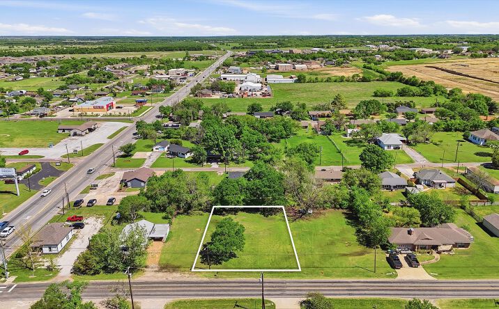 Pictures of Land property located at 104 E MAIN ST, GUNTER, TX 75058 for sales - image #1