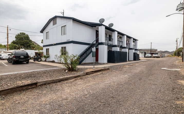 Pictures of Multifamily property located at 2015 E Eugie Terrace, Phoenix, AZ 85022 for sales - image #1