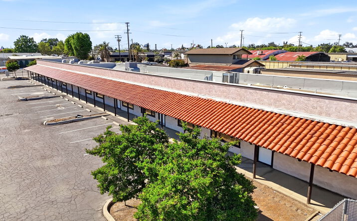 Pictures of Office property located at 724 N Ben Maddox Way, Visalia, CA 93292 for sales - image #1