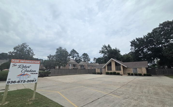 Pictures of Office property located at 2204 Sunpark Dr, Conroe, TX 77303 for sales - image #1