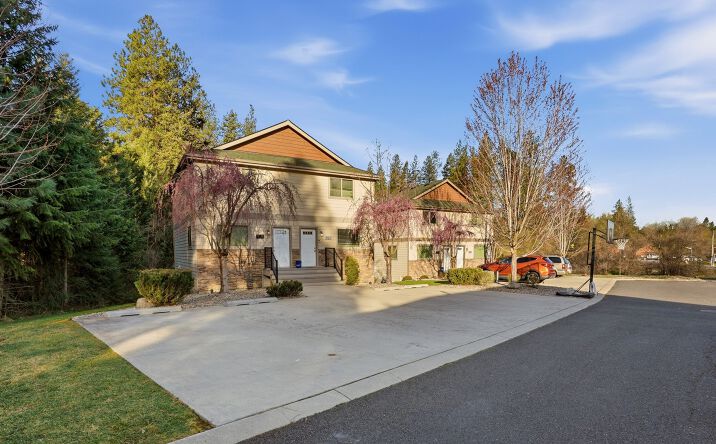 Pictures of Multifamily property located at 915 W Pirate Ln, Spokane, WA 99218 for sales - image #1