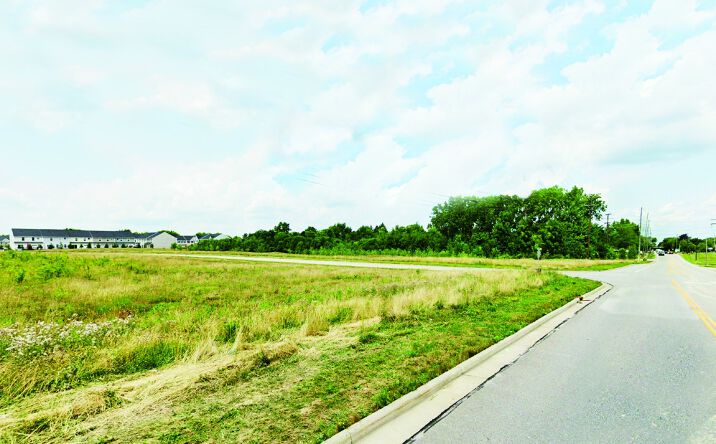 Pictures of Land property located at Corner of Mast Parkway & Wooster Pike Road, Medina, OH 44256-9346 for sales - image #1