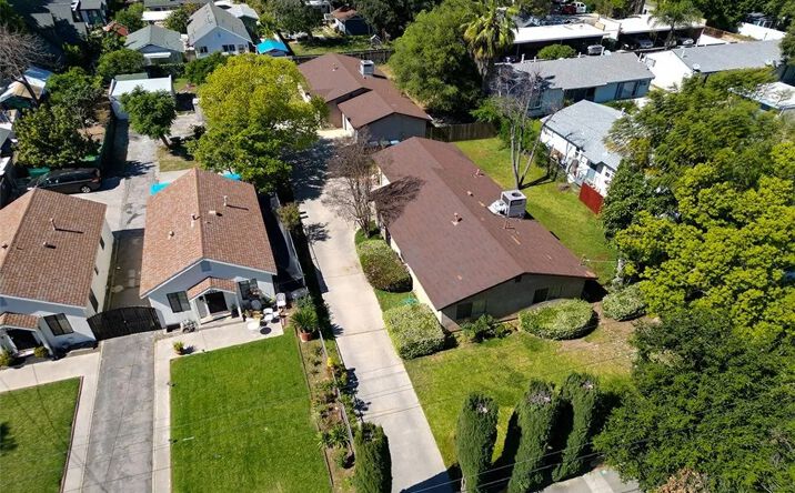 Pictures of Multifamily property located at 1909 N Summit, Pasadena, CA 91103 for sales - image #1