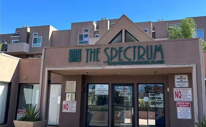 Pictures of Multifamily property located at 450 E 4th, Santa Ana, CA 92701 for sales - image #1