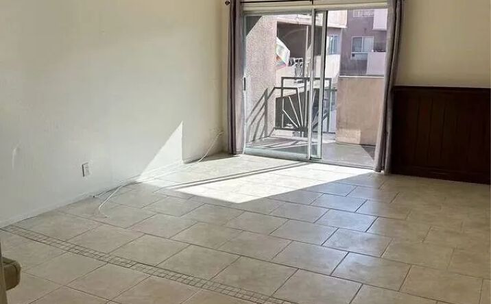 Pictures of Multifamily property located at 450 E 4th, Santa Ana, CA 92701 for sales - image #1