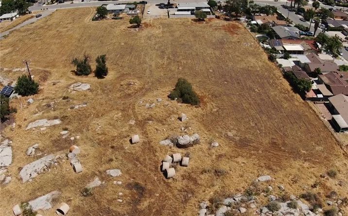 Pictures of Land property located at Park Ave, Perris, CA 92570 for sales - image #1