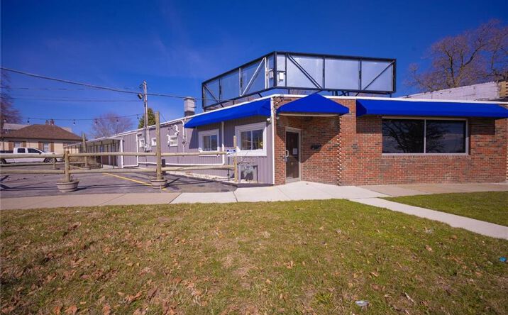 Pictures of Hospitality, Mixed Use property located at 6908 BUFFALO AVE, NIAGARA FALLS, NY 14304-4059 for sales - image #1