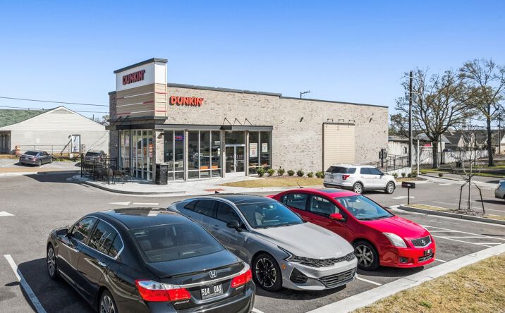 Pictures of Retail property located at 151 East Commerce Street, Hernando, MS 38632 for sales - image #1