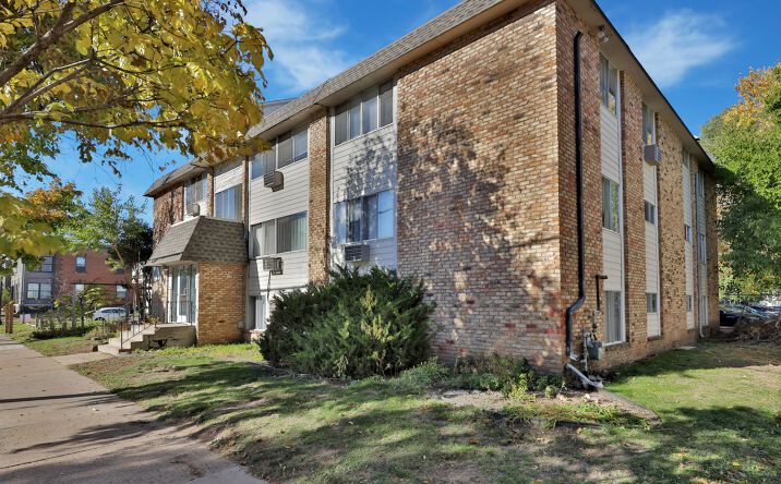 Pictures of Multifamily property located at 1314 W 28th St, Minneapolis, MN 55408 for sales - image #1