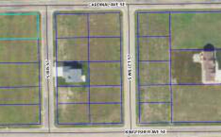 Pictures of Land property located at 802 S Ibis St, Aberdeen, SD 57401 for sales - image #1