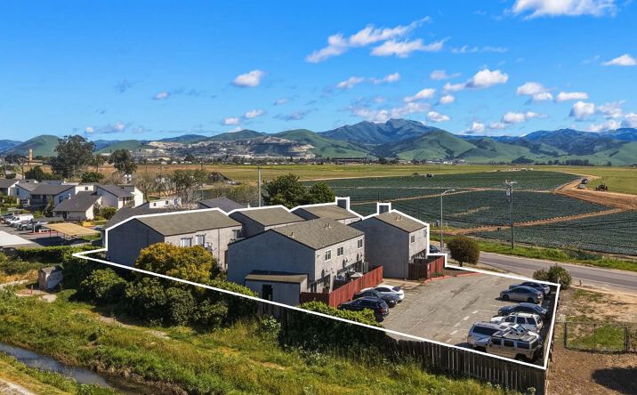 Pictures of Multifamily property located at 109 San Juan Grade Rd, Salinas, CA 93906 for sales - image #1