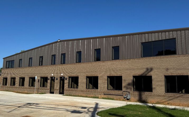 Pictures of Industrial property located at 410 Weakley Ln, Smyrna, TN 37167 for sales - image #1