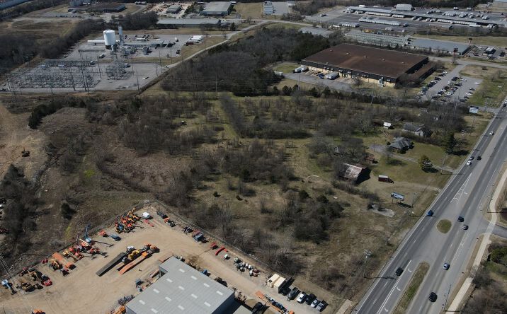 Pictures of Retail, Multifamily property located at 4211 Murfreesboro Pike, La Vergne, TN 37086 for sales - image #1