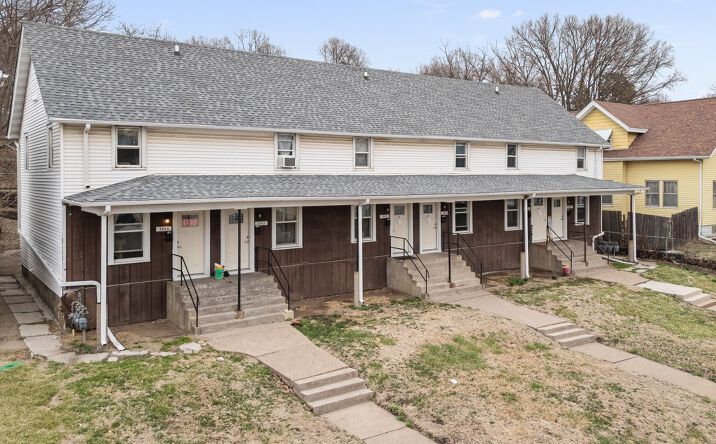Pictures of Multifamily property located at 1604 W 9TH Street, Davenport, IA 52804 for sales - image #1