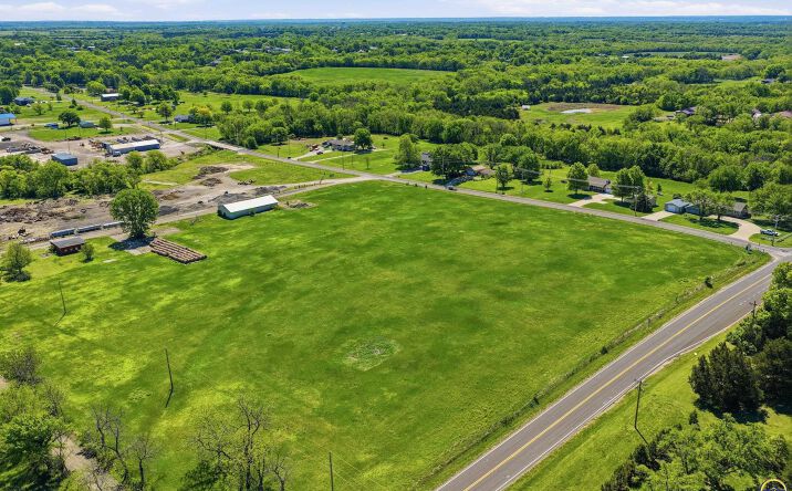 Pictures of Land property located at 6218 NW Topeka BLVD #Parcel 1, Topeka, KS 66617 for sales - image #1